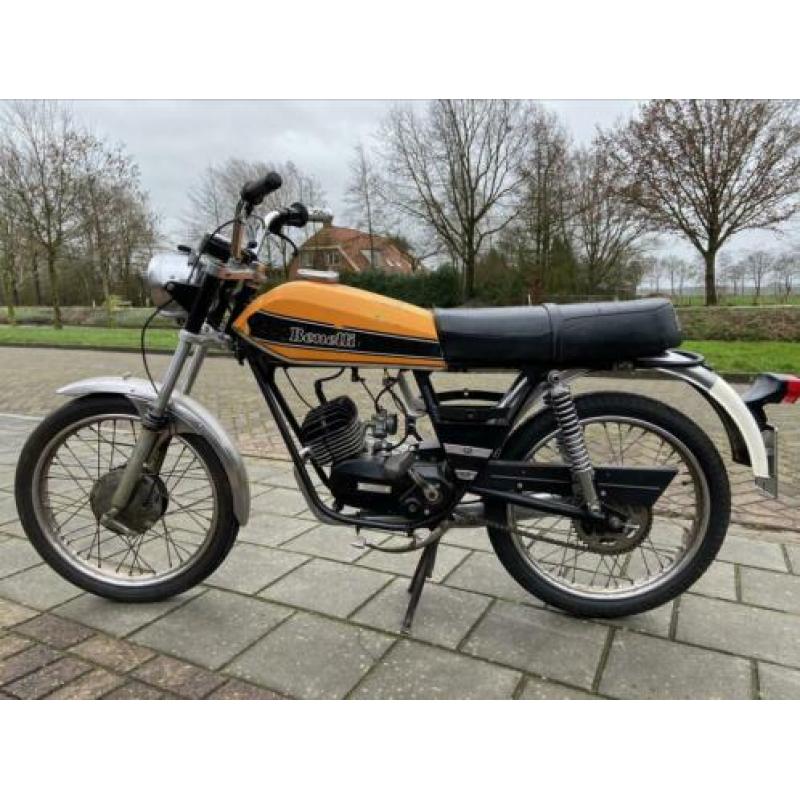 Benelli T50 lux