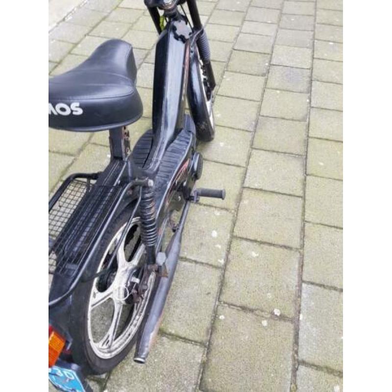 Tomos snor