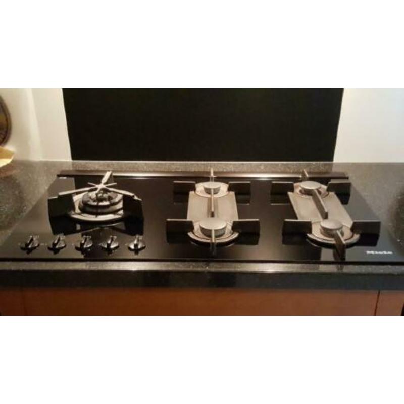 Miele gaskookplaat met wok brander - KM325G - 90 cm