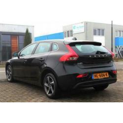 Volvo V40 2.0 D2 Summum + Leder + Navi + 16 inch R-Design +