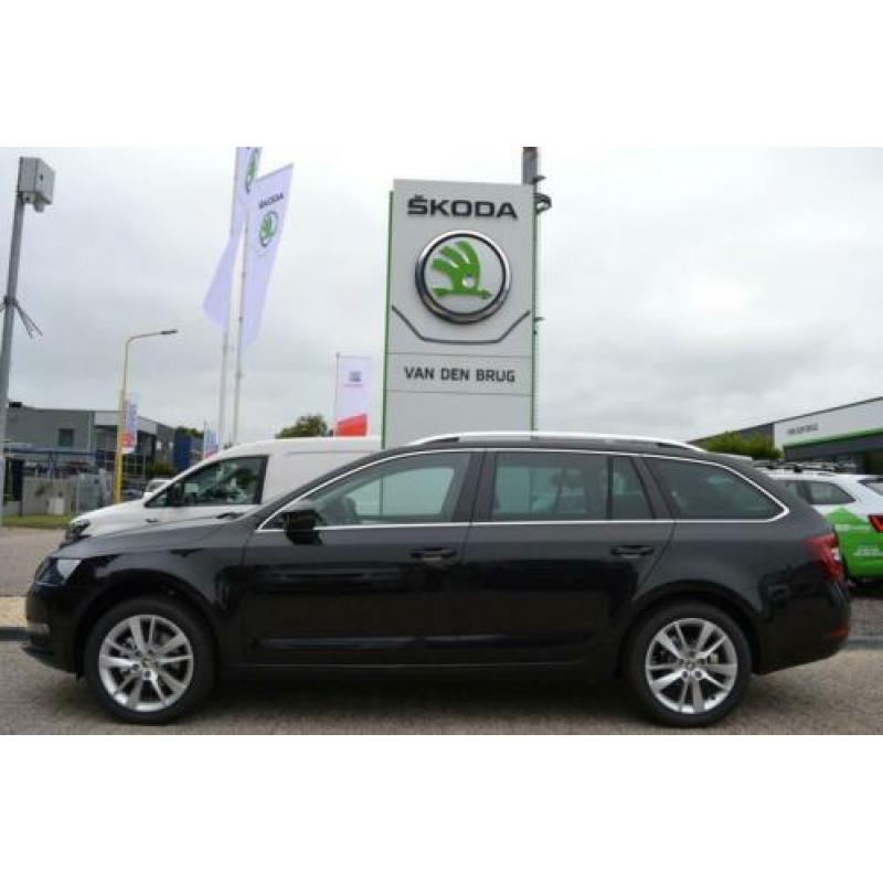 Skoda Octavia Combi 1.6 TDI Automaat Clever Edition | Naviga