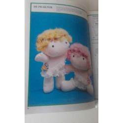 Boek lappenpoppen maken
