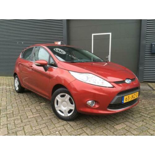Ford Fiesta 1.4 Ghia -AUTOMAAT-Navi-Pdc-Clima-1e eignr!
