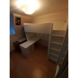 Stuva hoogslaper incl. bureau met 3 lades. 207x99x182