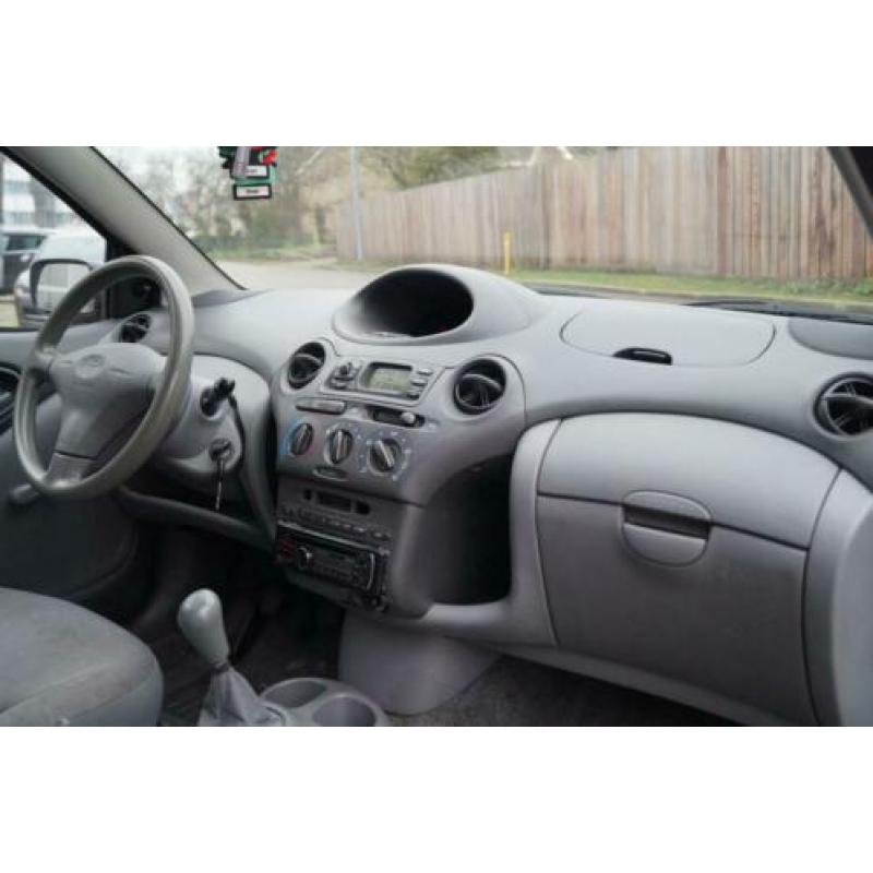 Toyota Yaris 1.0-16V VVT-i NAP USB * AUX * INRUIL MOGELIJK