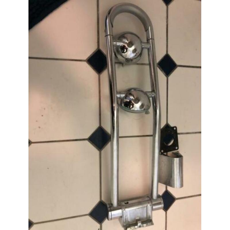 sanitair Freehander, bad, douche, spiegel, zeep, kranen