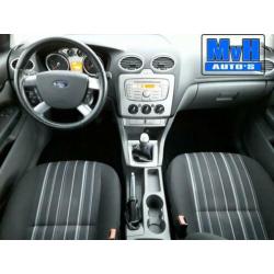 Ford Focus Wagon 1.6 Trend