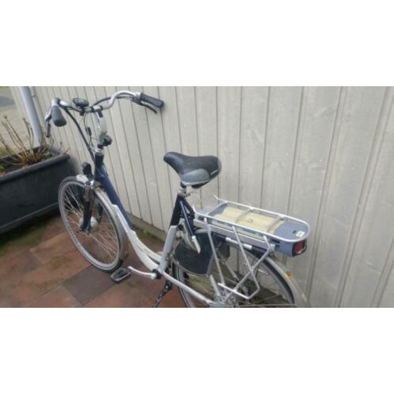 Nette batavus intermezzo easy Frame maat 57 Verende zadelpen