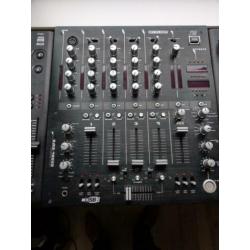 Reloop RMP3 alpha draaitafels + RMX40 USB mixer