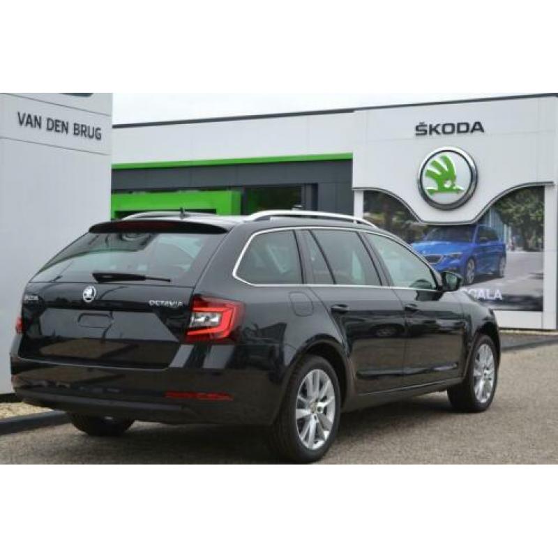 Skoda Octavia Combi 1.6 TDI Automaat Clever Edition | Naviga
