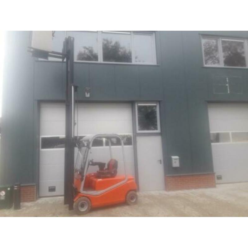 BT Heftruck 2 ton triplo, freelift, sideshift bj 2008