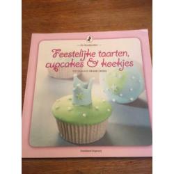 Cupcake standaard incl. Feestelijke taarten cupcakes koekjes