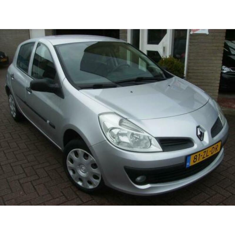 Renault Clio 1.2I-16V Special Line (bj 2008)
