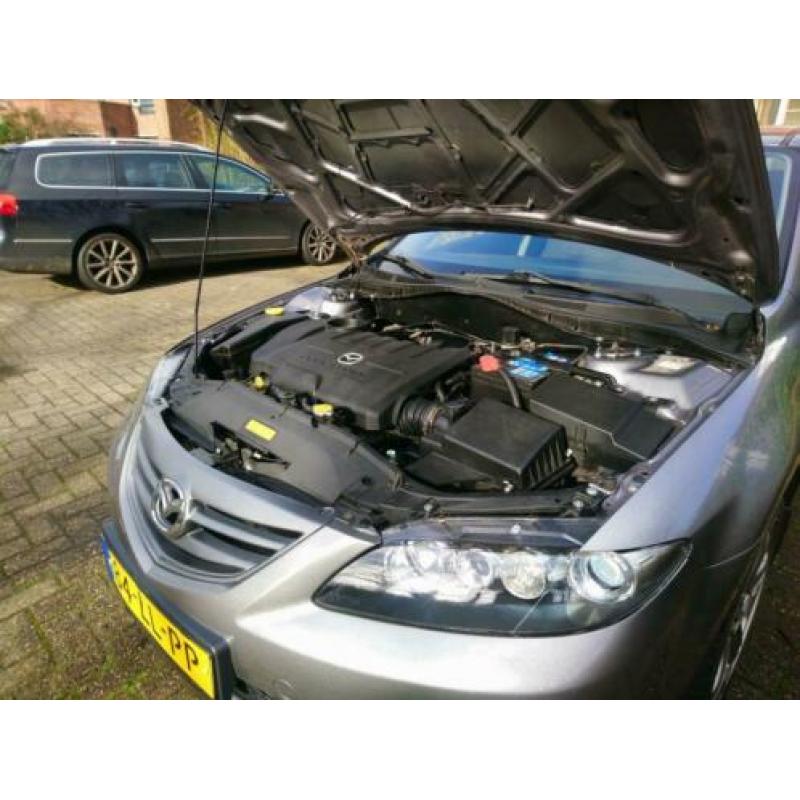 Mazda 6 1.8 SDN Exclusive *Van alle luxe voorzien*