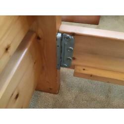1 pers. Bed degelijk hout