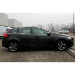 Volvo V40 2.0 D2 Summum + Leder + Navi + 16 inch R-Design +