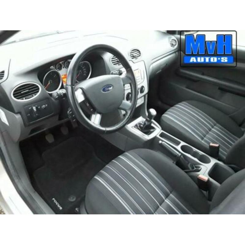 Ford Focus Wagon 1.6 Trend