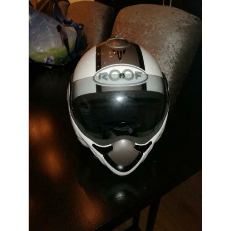 Roof en shark helm