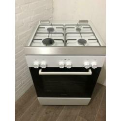 Bosch gasfornuis met 3D oven hetelucht grill in nette staat
