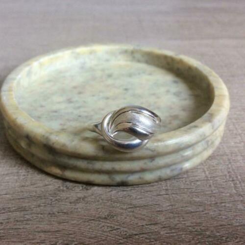 Leuke zilveren ring maat 19,5 sterling zilver Dames vintage