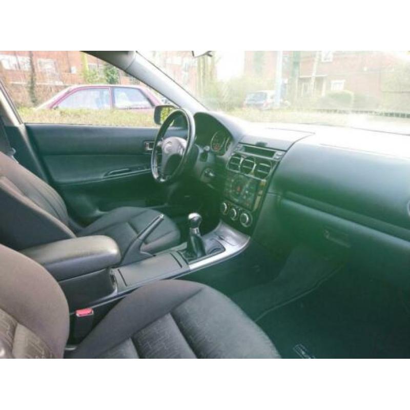 Mazda 6 1.8 SDN Exclusive *Van alle luxe voorzien*