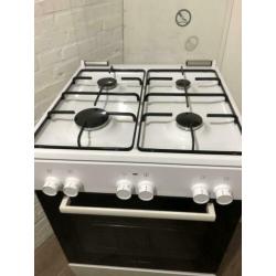 Bosch gasfornuis met 3D oven hetelucht grill in nette staat