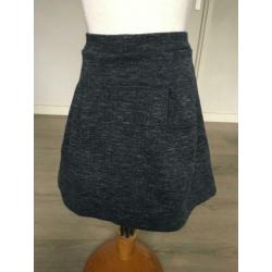 ZARA prachtige rok nieuwstaat, donkergrijs mt 128 D15