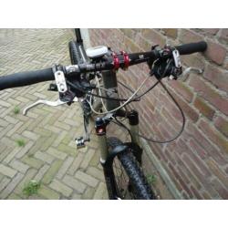 Bijna Nieuw Gazelle W 8 Maat 49 Dames&Heren mtb.fiets