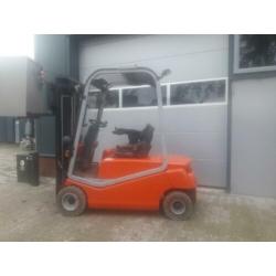 BT Heftruck 2 ton triplo, freelift, sideshift bj 2008