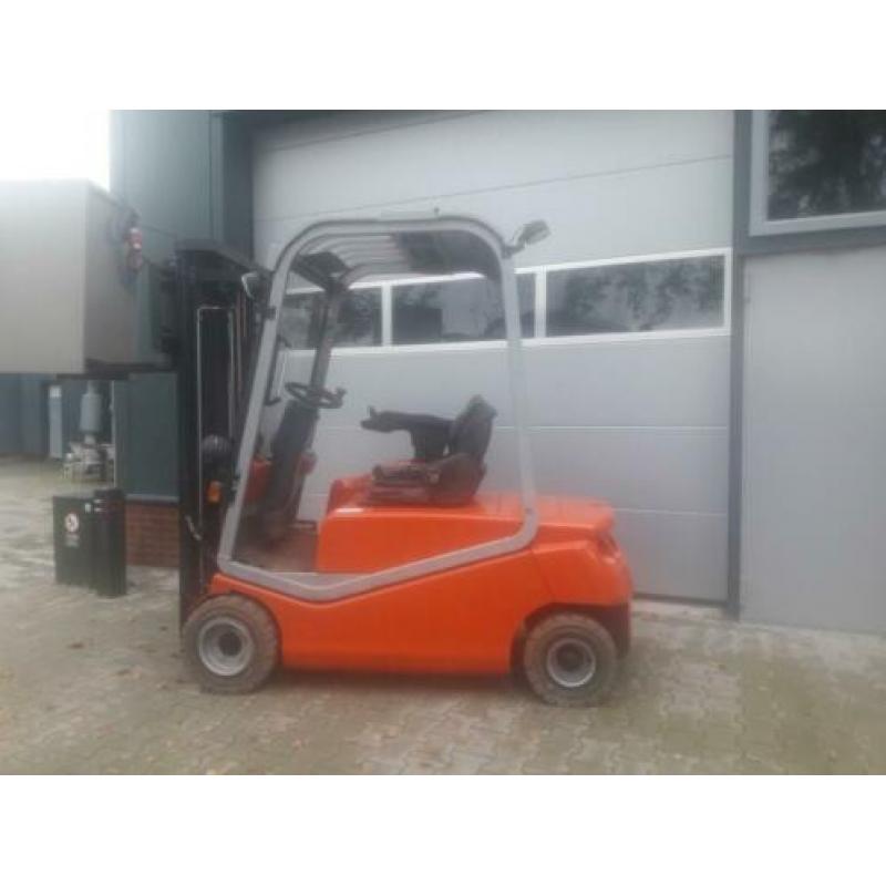 BT Heftruck 2 ton triplo, freelift, sideshift bj 2008