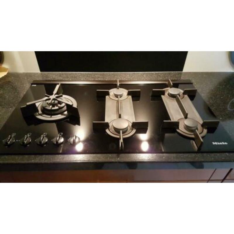 Miele gaskookplaat met wok brander - KM325G - 90 cm
