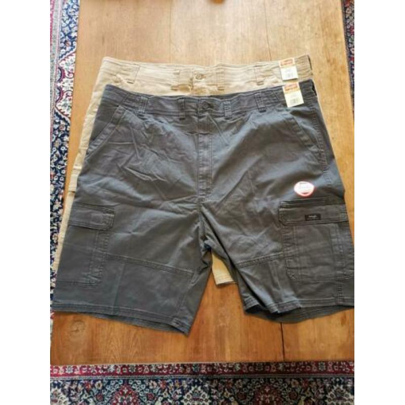Wrangler korte CARGO broek XXXL. 4 stuks. NIEUW!