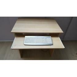 Klein Ikea bureau
