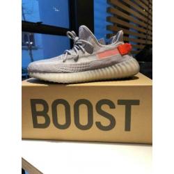 Yeezy boost 350 v2 Maat 42 & 44