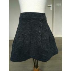 ZARA prachtige rok nieuwstaat, donkergrijs mt 128 D15