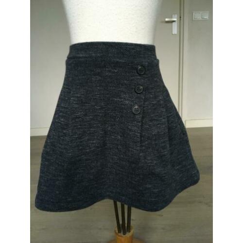 ZARA prachtige rok nieuwstaat, donkergrijs mt 128 D15