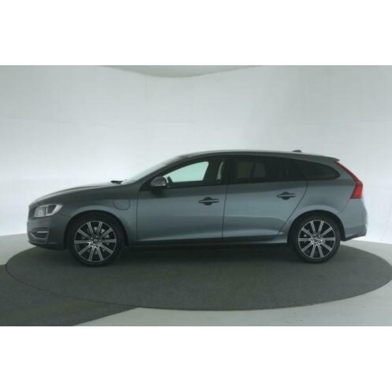 Volvo V60 D5 AWD HYBRID Sport Edition 15% Bijtelling [Xenon