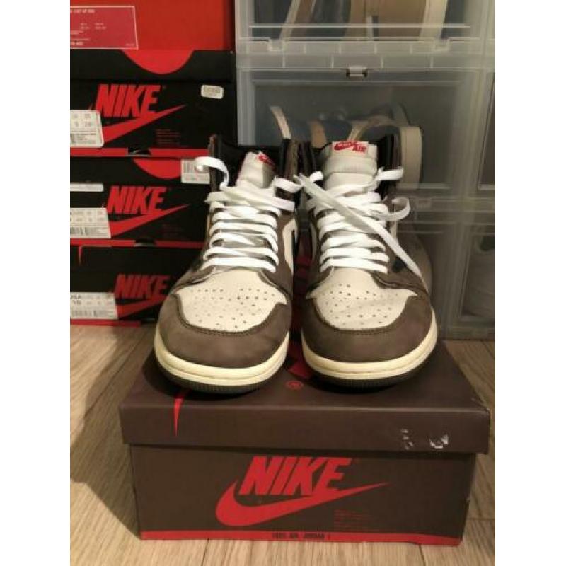 Jordan 1 x Travis Scott US10.5 / EU44.5 (Gedragen!)