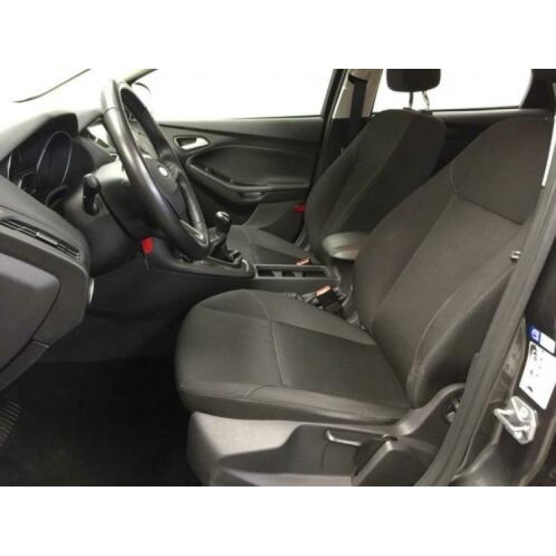 Ford Focus Wagon 1.0 ECOBOOST EDITION NAVI-AIRCO-LMV-PDC-DAK