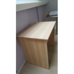 Klein Ikea bureau