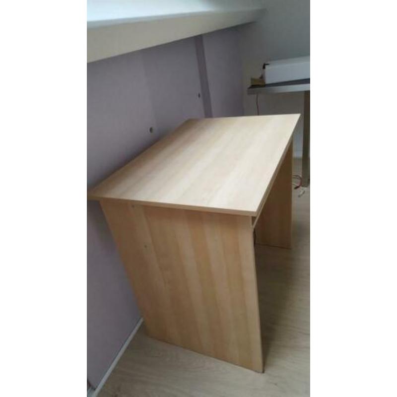 Klein Ikea bureau