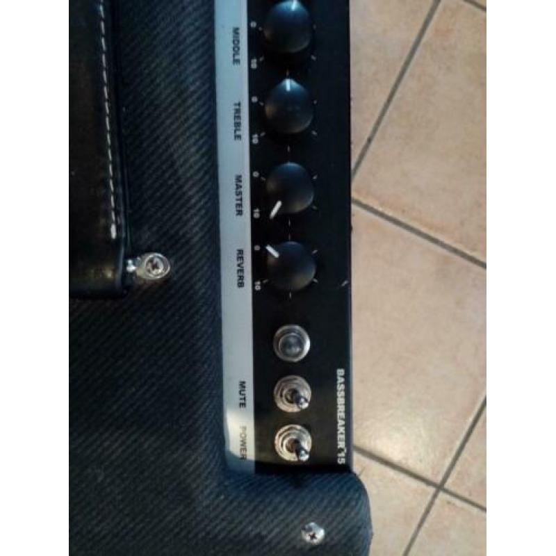 Fender bassbreaker 15