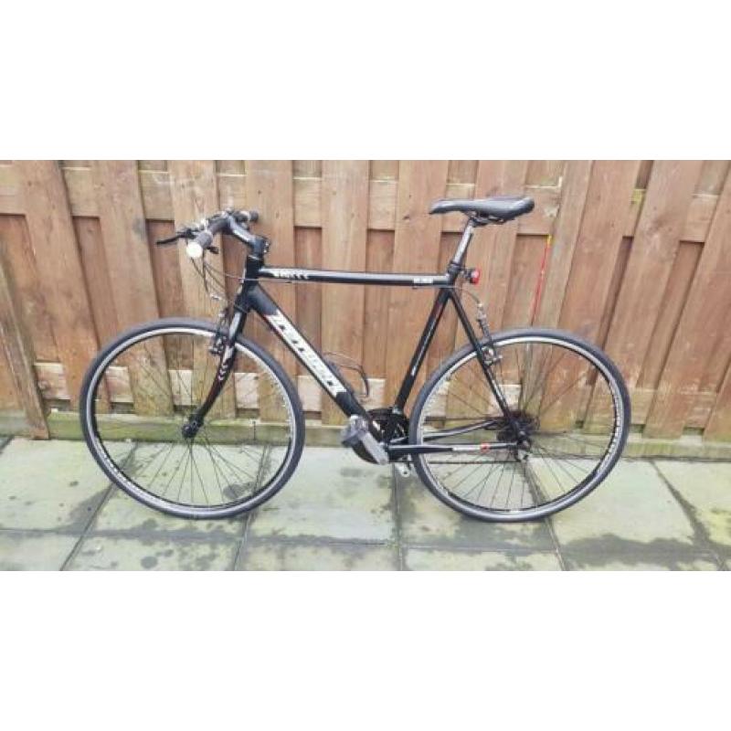 Sport fiets trekwerk 28 inch met 3x8 versnellingen