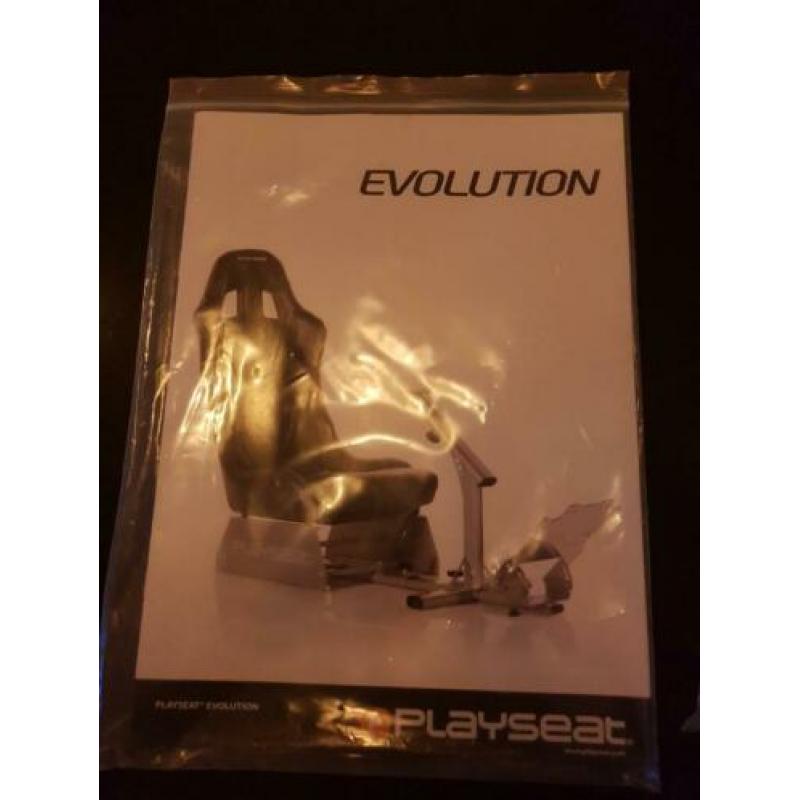 Playseat Evolution Alcantara + Trustmaster T150 voor de ps4