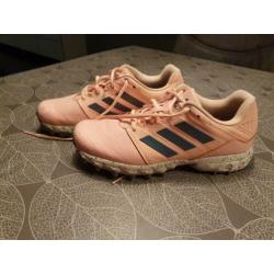 Adidas hockey schoenen maat 38