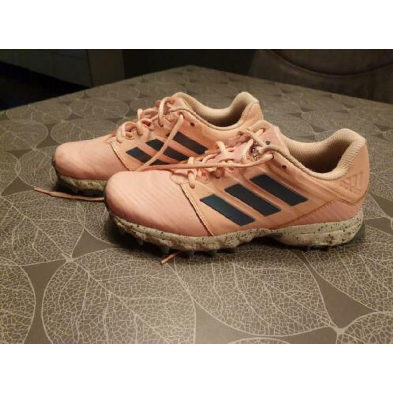Adidas hockey schoenen maat 38