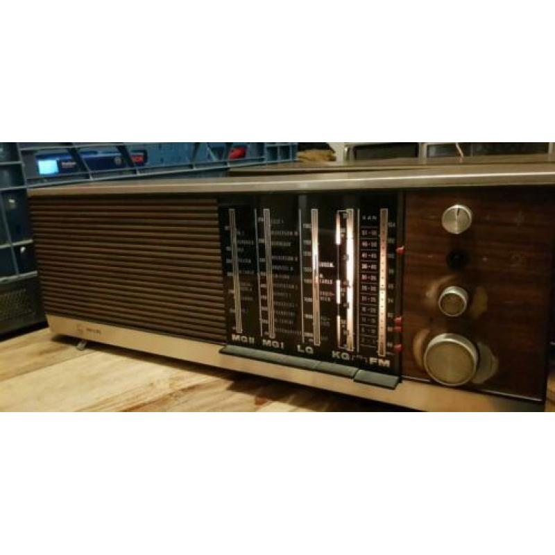 Oude tafel radio's Loewe opta, Philips, Erres en cosmel