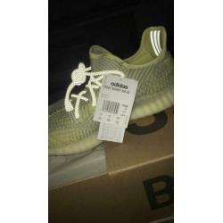Yeezy 350 v2 antlia 44 2/3