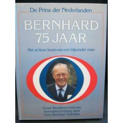 boek koningshuis/oranje/juliana/bernard/willem/amalia € 3,=