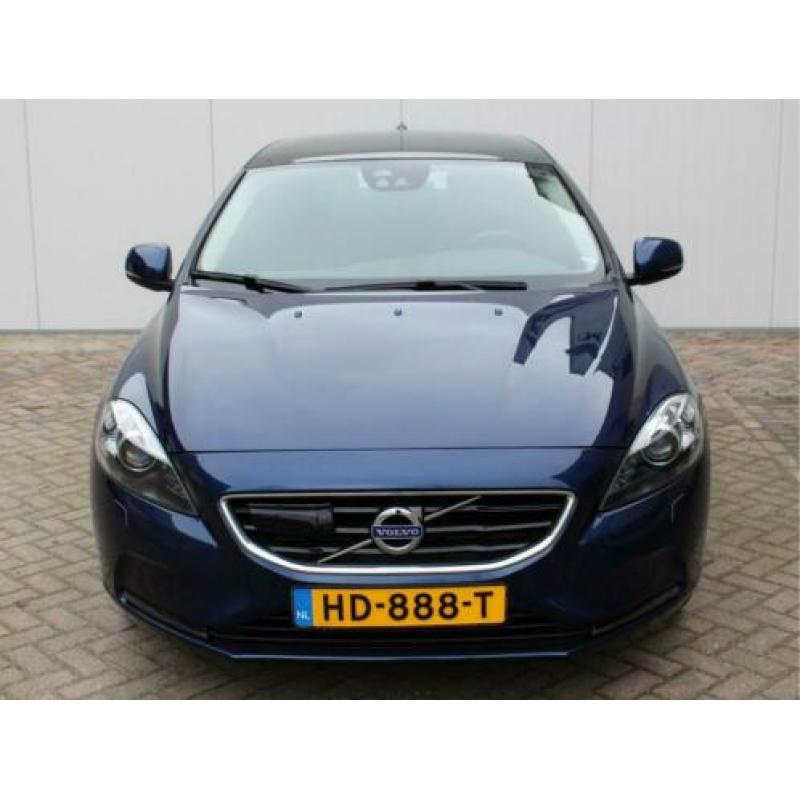 Volvo V40 2.0 D2 Ocean Race Panodak Xenon Blis Keyless